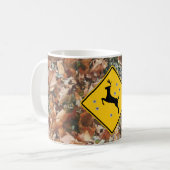 あなたのメッセージのシカの迷彩柄のマグを加えて下さい コーヒーマグカップ (正面左)