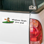 あなたのヤギのカヤックを漕ぐ漫画を浮かべるものは何でも バンパーステッカー (トラック上)