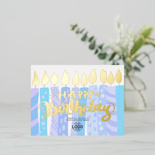 あなたのロゴおもしろいブルーキャンドルビジネスハッピーバースデー 箔シーズンポストカード (立ち正面)