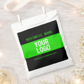 あなたのロゴまたはイメージ | 黒と明るい緑 フェイバーバッグ (クリップ留めされた状態)