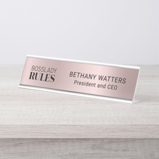 あなたのロゴバラ金ゴールド赤面メタリックシックモダン デスクネームプレート (正面)