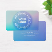 あなたのロゴ | 現代的なフェードカラーオンブレ & 白色テキスト (デスク)