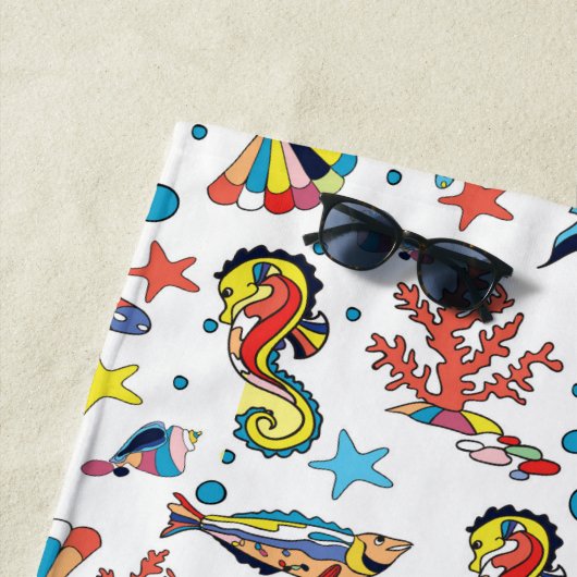あなたの一流の|カラフルな水中海洋生物Patteを加えて下さい ビーチタオル (インサイチュ)