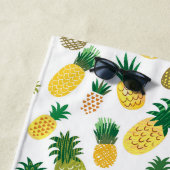 あなたの一流の|粋なパイナップルパターンを加えて下さい ビーチタオル (インサイチュ)