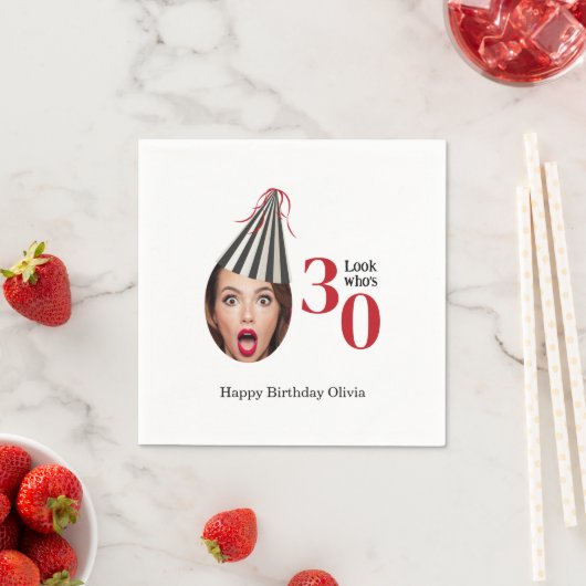 あなたの写真とパーティーハットおもしろい30th誕生日 スタンダードカクテルナプキン (インサイチュ)