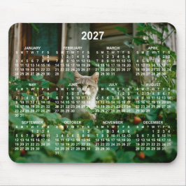 あなたの写真に白い数字の2027年カレンダーを重ねる マウスパッド