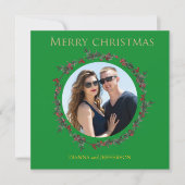 あなたの写真を囲むグリーンホリーデイリースのリース シーズンカード (正面)