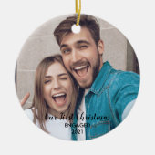 あなたの写真を追加する私たちの初めてのクリスマスMr. & Mrs. Christ セラミックオーナメント (正面)
