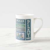 あなたの写真及び一流のカスタムな寮部屋のマグ ボーンチャイナマグカップ (右)