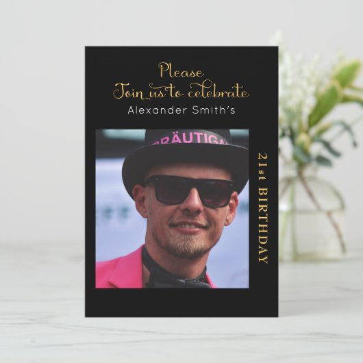 あなたの写真21st誕生日ブラックと金ゴールド 招待状 (スタンド正面)