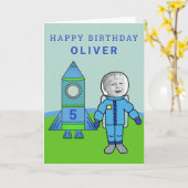 あなたの写真 かわいい宇宙飛行士の少年 ロケットの誕生日 カード (黄色い花)