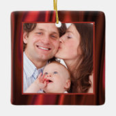 あなたの写真 – 赤い滑らかなサテンルック写真フレーム セラミックオーナメント (正面)