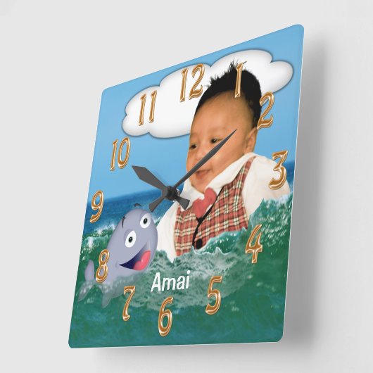 あなたの切り取られた写真および名前のかわいいクジラの時計 スクエア壁時計 (傾斜)