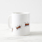 あなたの周りを這う赤いアリ コーヒーマグカップ (正面左)
