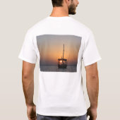 あなたの夢を後を追って下さい Tシャツ (裏面)