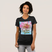 あなたの夢を生きる – バラフラワーパワー Tシャツ (正面フル)