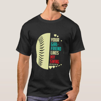 あなたの彼女は僕のスイングが好き ソフトボール男子用 1 Tシャツ