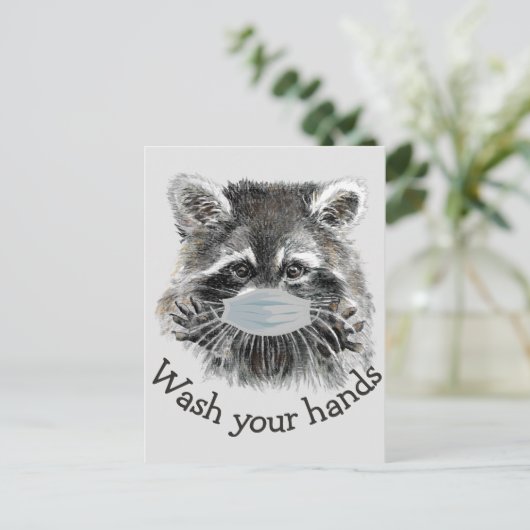 あなたの手を洗うCovidパンデミックかわいいラクーン引用文 ポストカード (スタンド正面)
