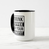 あなたの為にコーヒーを飲んでいます 面白い皮肉 テキスト マグカップ (正面左)