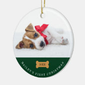 あなたの犬の初めてのクリスマス | 2枚の写真で緑 セラミックオーナメント (左)