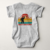 あなたの知ったことではない ビッグフット 中指 灰色 ベビーボディスーツ (裏面)