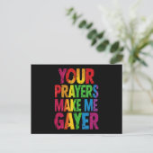 あなたの祈りで私はさらにゲイに Rainbow Pride Flag LGBT ポストカード (スタンド正面)