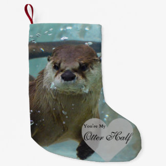 あなたの私のカワウソの半分のブラウンの川カワウソの水泳 スモールクリスマスストッキング