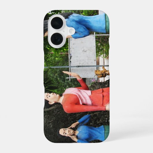 あなたの背後で顔を歪める iPhone 16ケース (裏面)