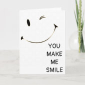 あなたの誕生日があなたの顔に*スマイル*を置くことを願う カード (正面)