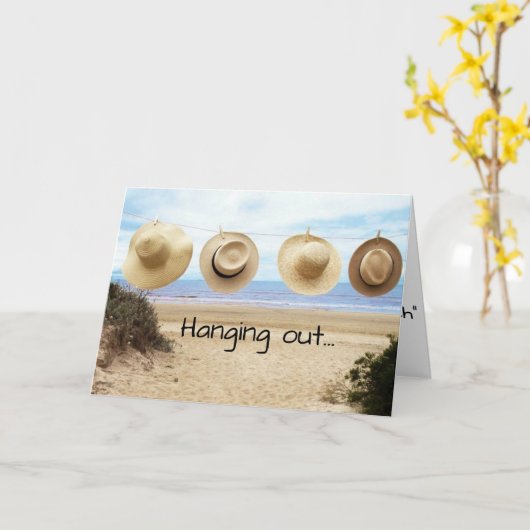 あなたの誕生日がビーチの一日のようになることを願う カード (黄色い花)