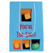 あなたはのトップシェルフとバーボンの青 – 抱き枕 ミディアムペーパーバッグ (裏面)