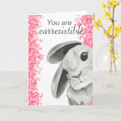 あなたはイースターも抵抗できない記念日イースターバニー カード (黄色い花)