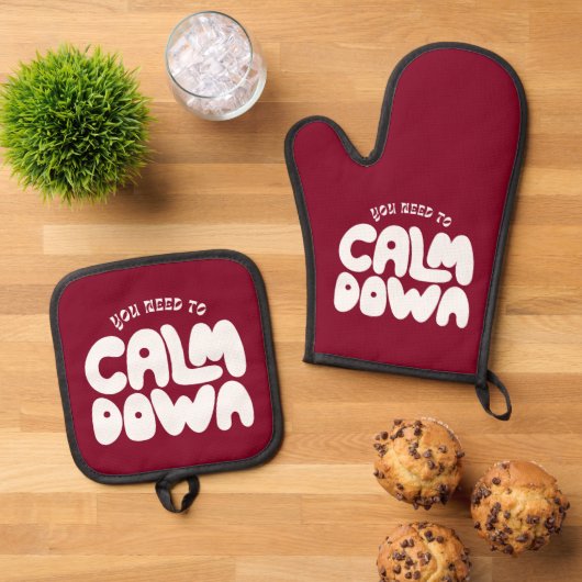 あなたはブルゴーニュを落ち着ける必要があるタイポグラフィことわざ 鍋つかみ&鍋敷きセット (トップダウン)