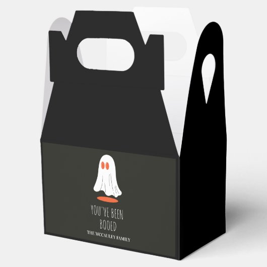 あなたはブーイング名前をカスタムするファミリーのハロウィーンを持っている フェイバーボックス (オープン)