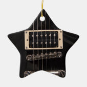 あなたはロックスターの黒のエレキギターのひも セラミックオーナメント (正面)