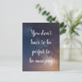 あなたは完璧である必要がない – ナイトスカイ引用文 ポストカード (スタンド正面)