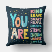 あなたは感動的引用文前向きタイポグラフィ クッション (裏面)