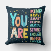 あなたは感動的引用文前向きタイポグラフィ クッション (正面)