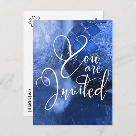 あなたは招待されホリデーパーティー、青いガラスボール1 インビテーションポストカード (正面/裏面)