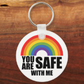 あなたは私と安全であるLGBTQレインボープライド キーホルダー (正面)