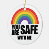 あなたは私と安全であるLGBTQレインボープライド セラミックオーナメント (左)