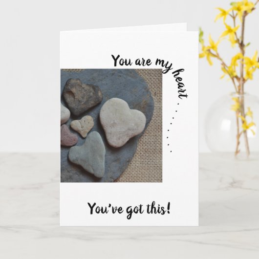 あなたは私のハートだ。..ハート型の岩 カード (黄色い花)