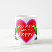 あなたは私をそんなにホッピー緑の幸せなカエル赤いハート コーヒーマグカップ (中央)