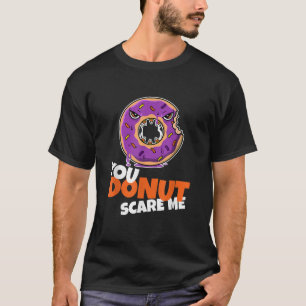 あなたは私を怖がらせかわいいゾンビドーナツHalloween T Tシャツ