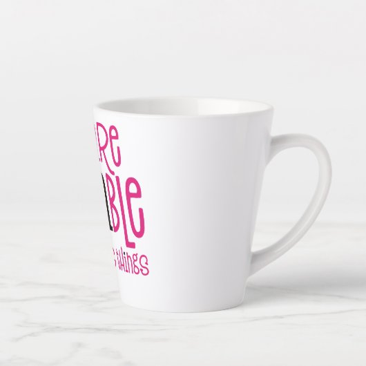 あなたは素晴らしいことができるタイポグラフィピンク カフェラテマグ (右)