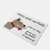 あなたは通ってはいけない – 犬のユーモア ドアマット (アングル)