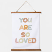 あなたは非常に愛されているレインボーベビー子供部屋 吊り下げ型タペストリー (正面)