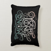 あなたは、私たちの一人が現在グラフィッカラフルク アクセントクッション (裏面(縦))