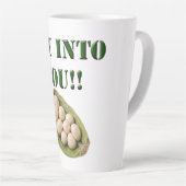 あなたへの大豆:ビーガンの恋愛物語 カフェラテマグ (右アングル)