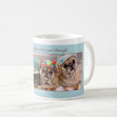 あなたへの平和パグおよびキスによる冬のパグのマグ コーヒーマグカップ (正面右)